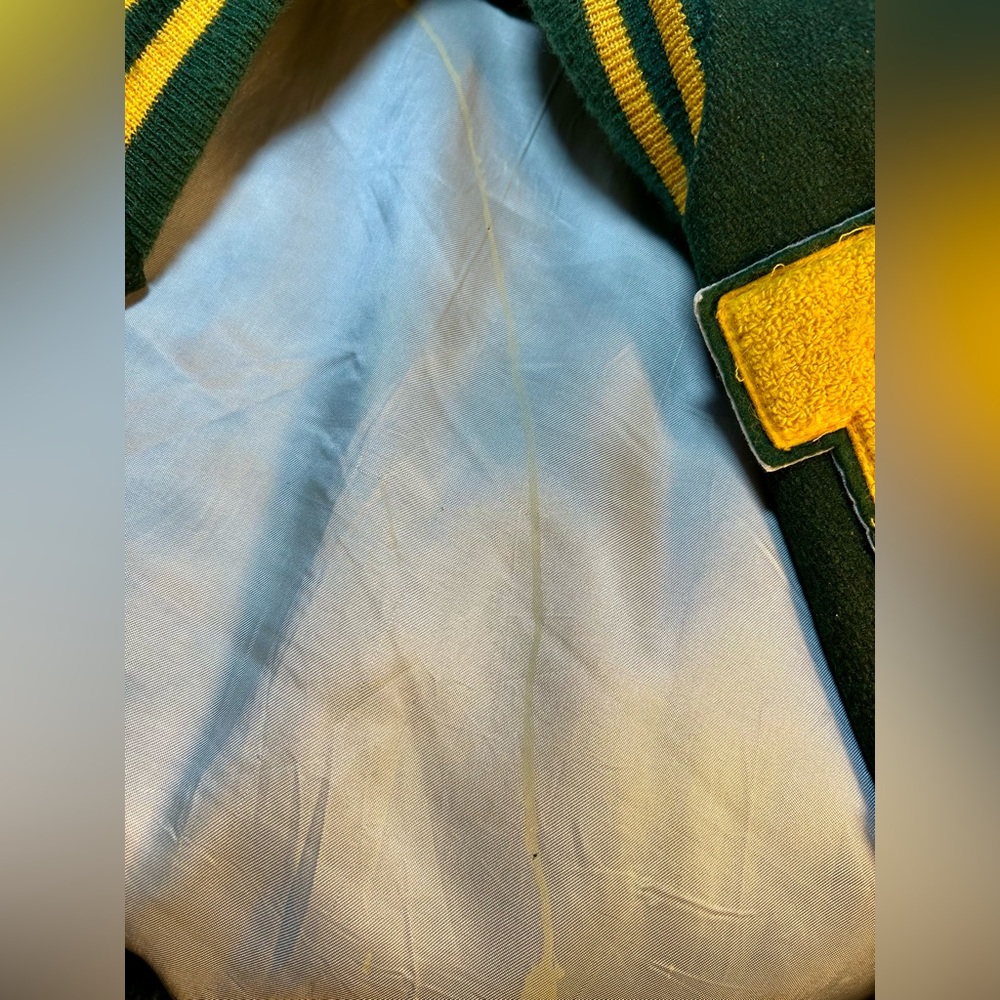 VNTG 1980s' Green and Tan Varsity H.S. Jacket, Men's Size 42 - Picture 14 of 15